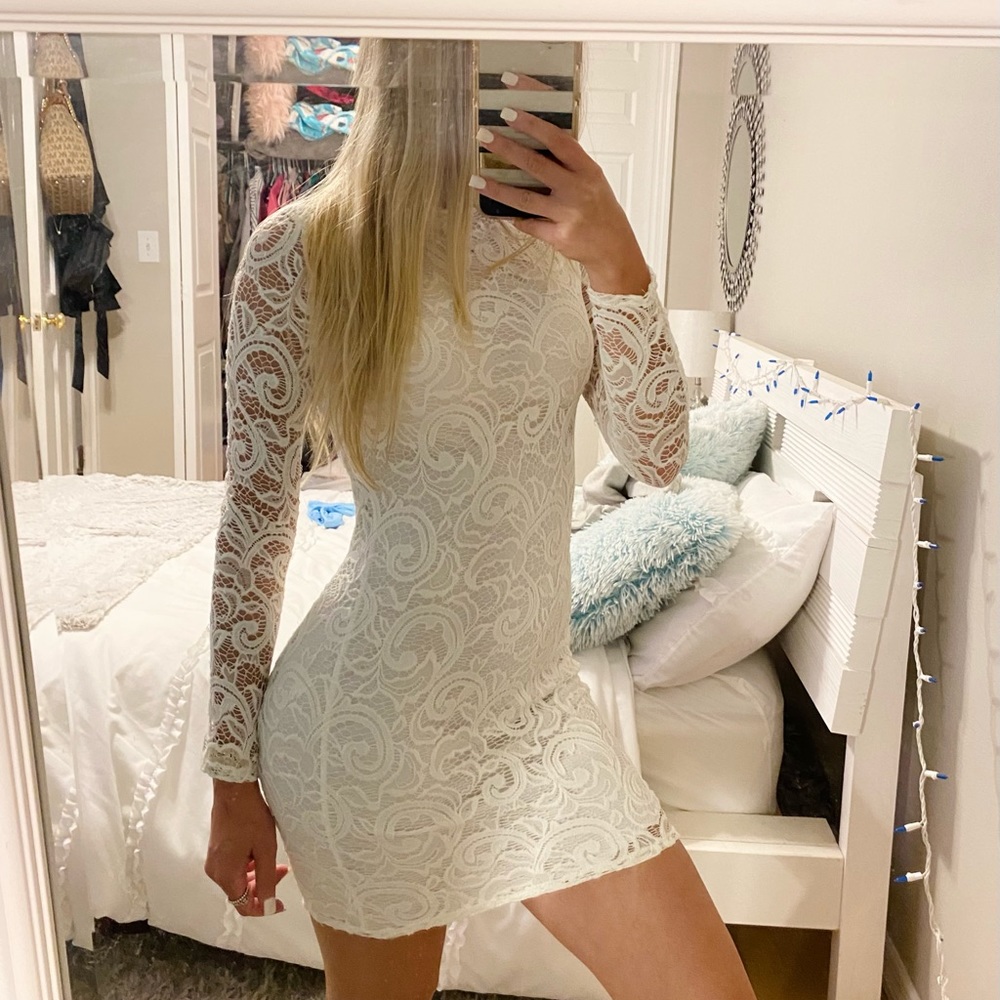 Windsor lace mini dress